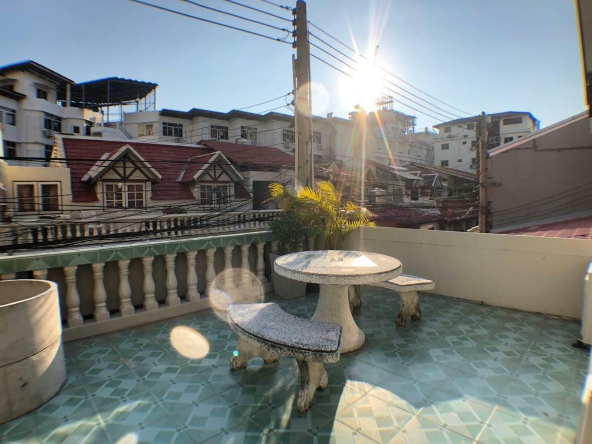 Sumalee Residence Pattaya Exterior photo